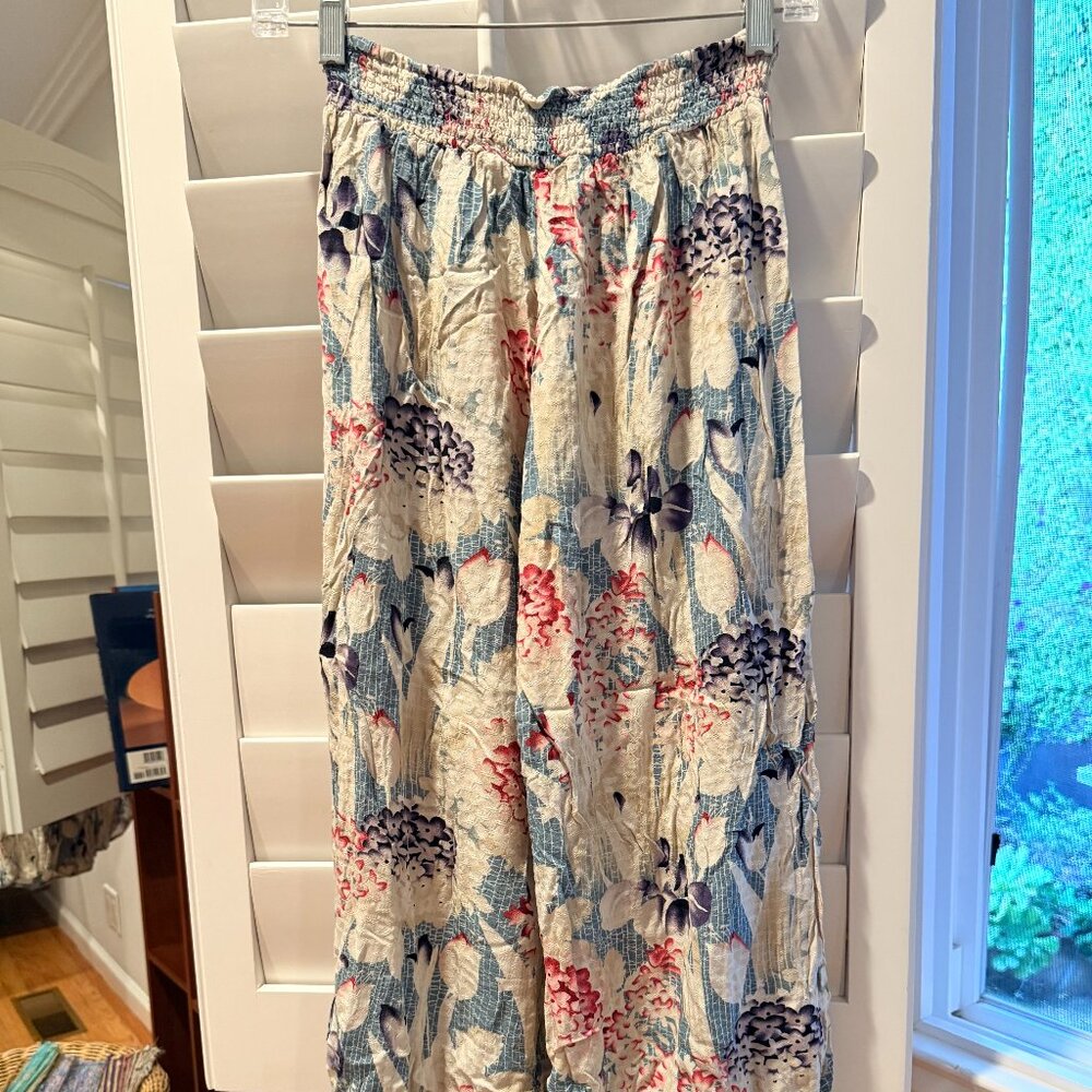 Anthropologie Lilka Lounge- XS